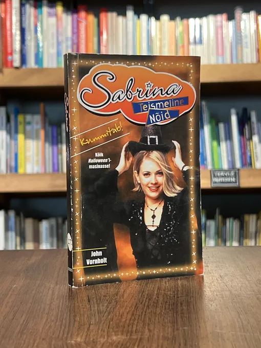 Sabrina, teismeline nõid 27. osa. Kummitab