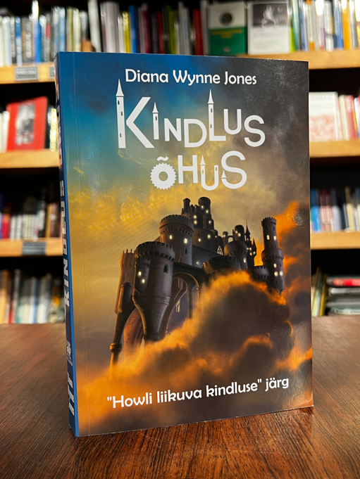Diana Wynne Jones "Kindlus õhus"