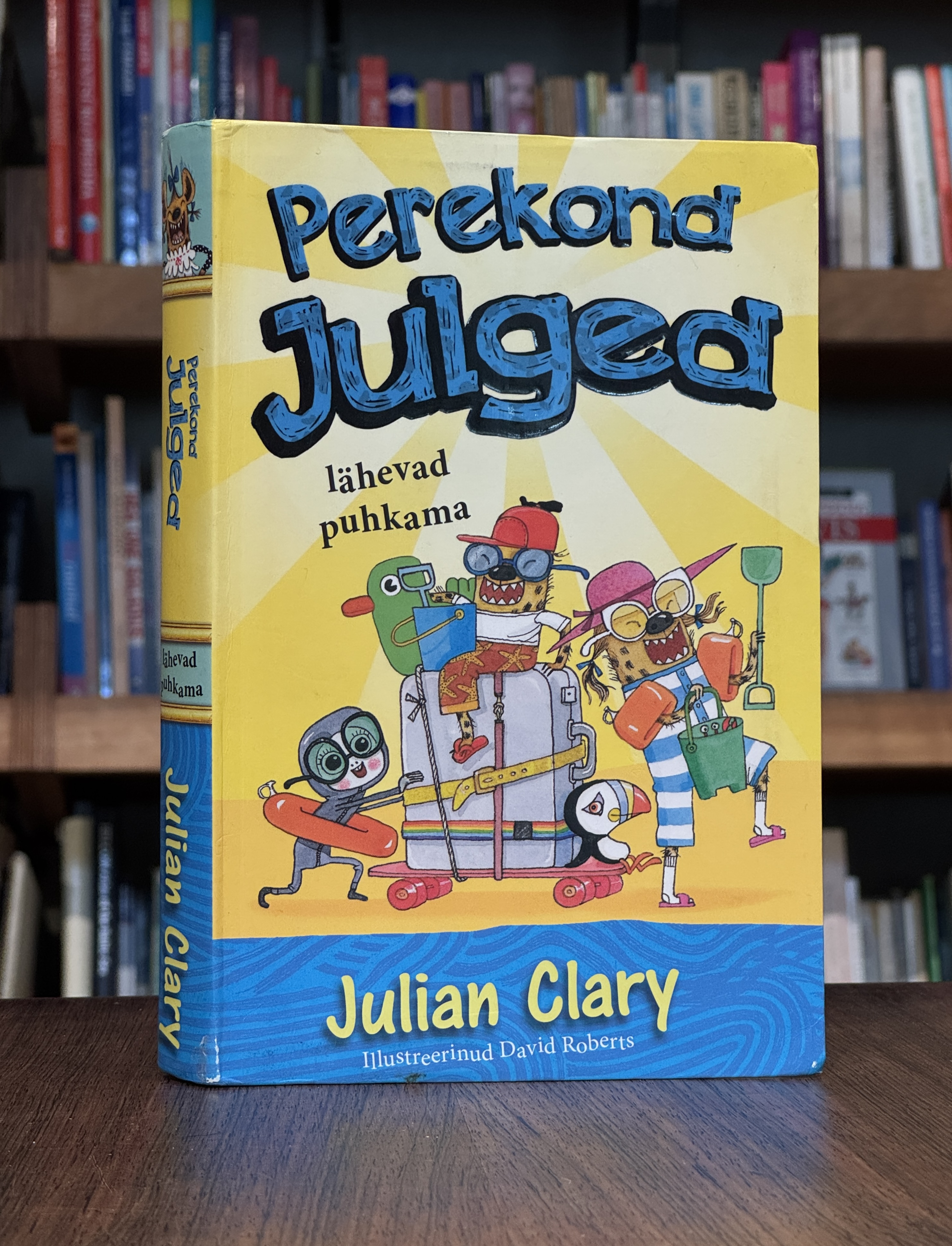 Perekond Julged lähevad puhkama