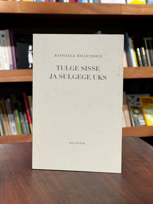 Tulge sisse ja sulgege uks